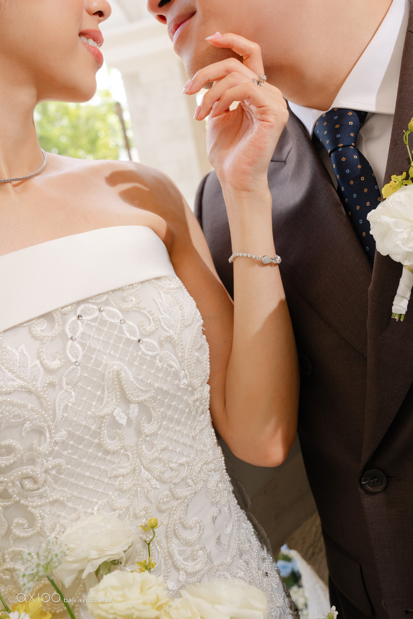 Axioo: An Estate State of Mind | Jumeirah Bali Wedding